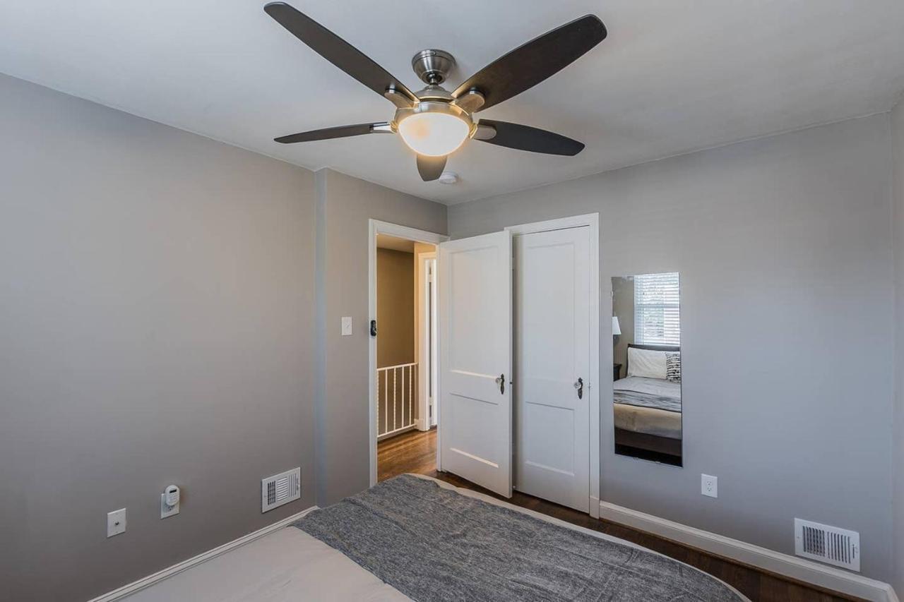 Beautiful 3Br 2Ba House With Cozy Backyard By Cozysuites Alexandria Bagian luar foto