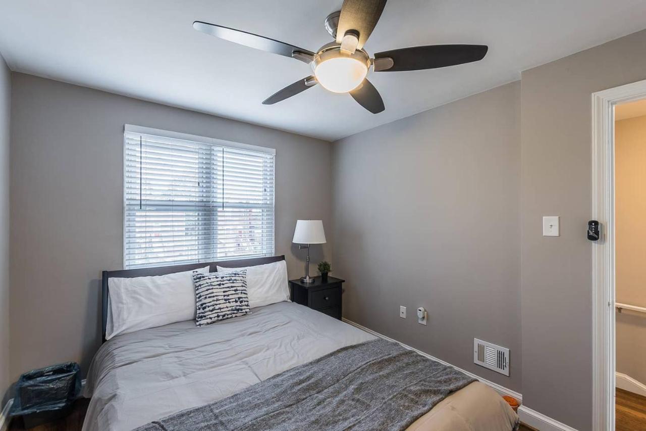 Beautiful 3Br 2Ba House With Cozy Backyard By Cozysuites Alexandria Bagian luar foto