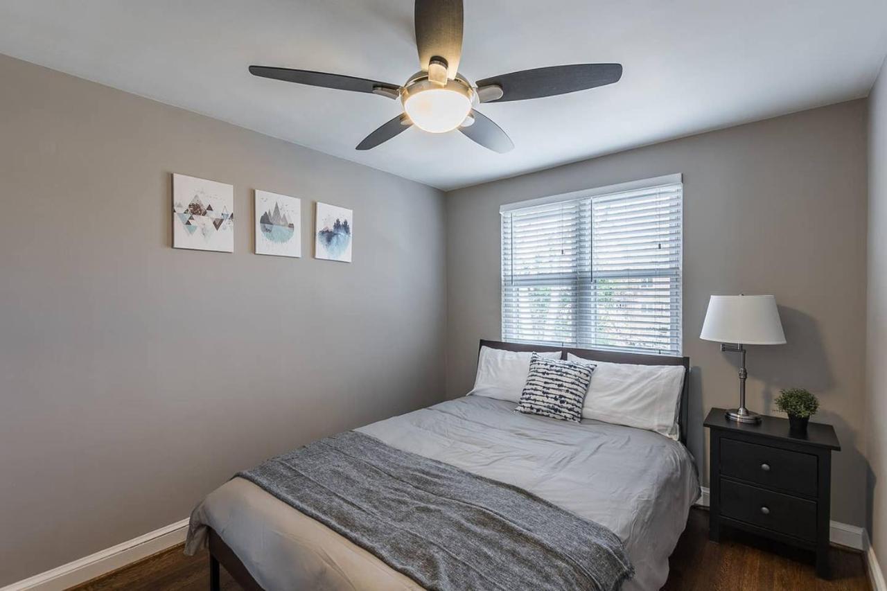Beautiful 3Br 2Ba House With Cozy Backyard By Cozysuites Alexandria Bagian luar foto