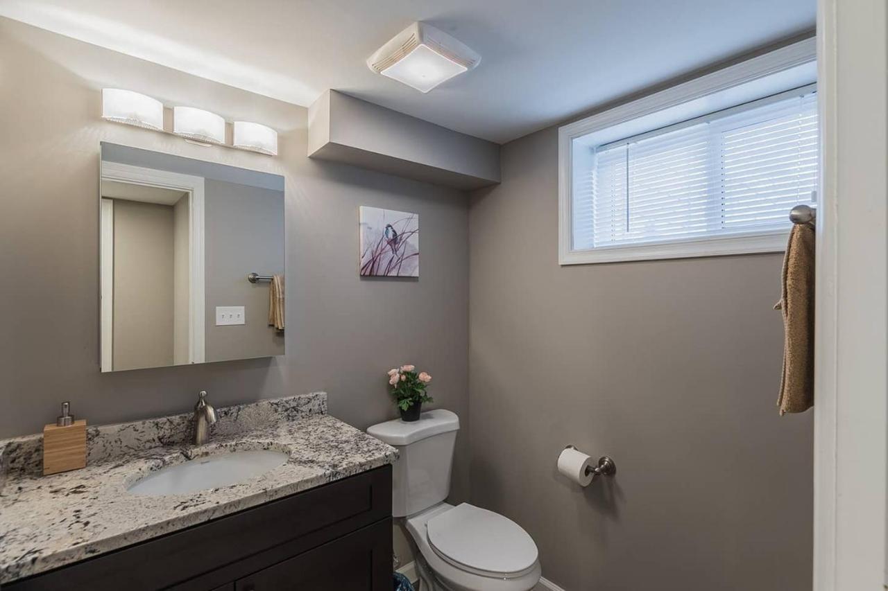 Beautiful 3Br 2Ba House With Cozy Backyard By Cozysuites Alexandria Bagian luar foto