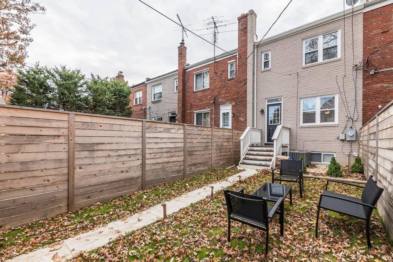 Beautiful 3Br 2Ba House With Cozy Backyard By Cozysuites Alexandria Bagian luar foto